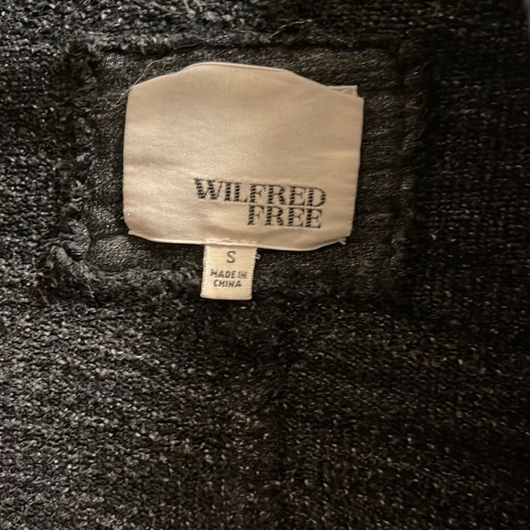 Wilfred Free Rosseau Sweater - Picture 5 of 5